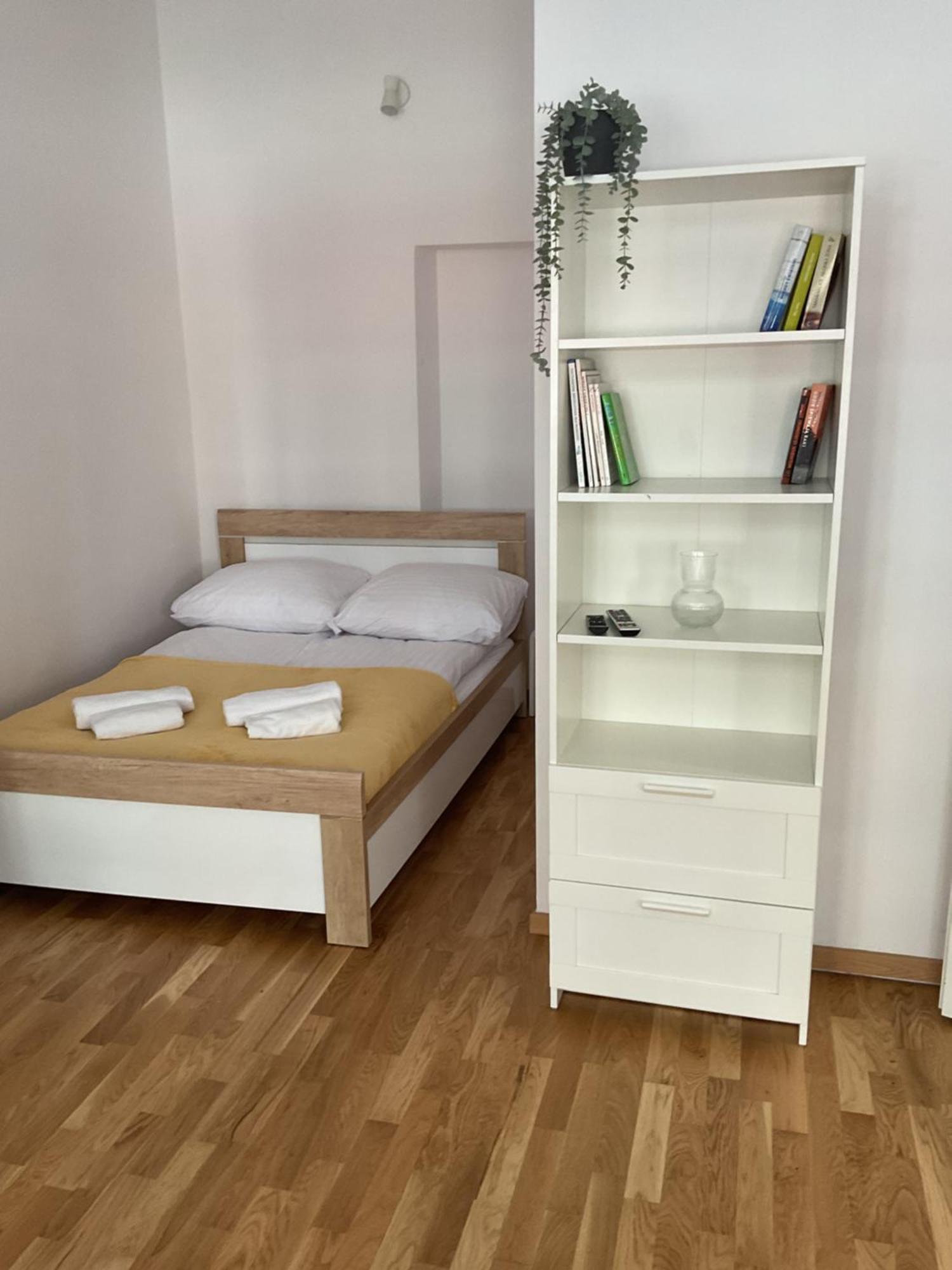 Omorika Na Zamkowej Cracóvia Exterior foto